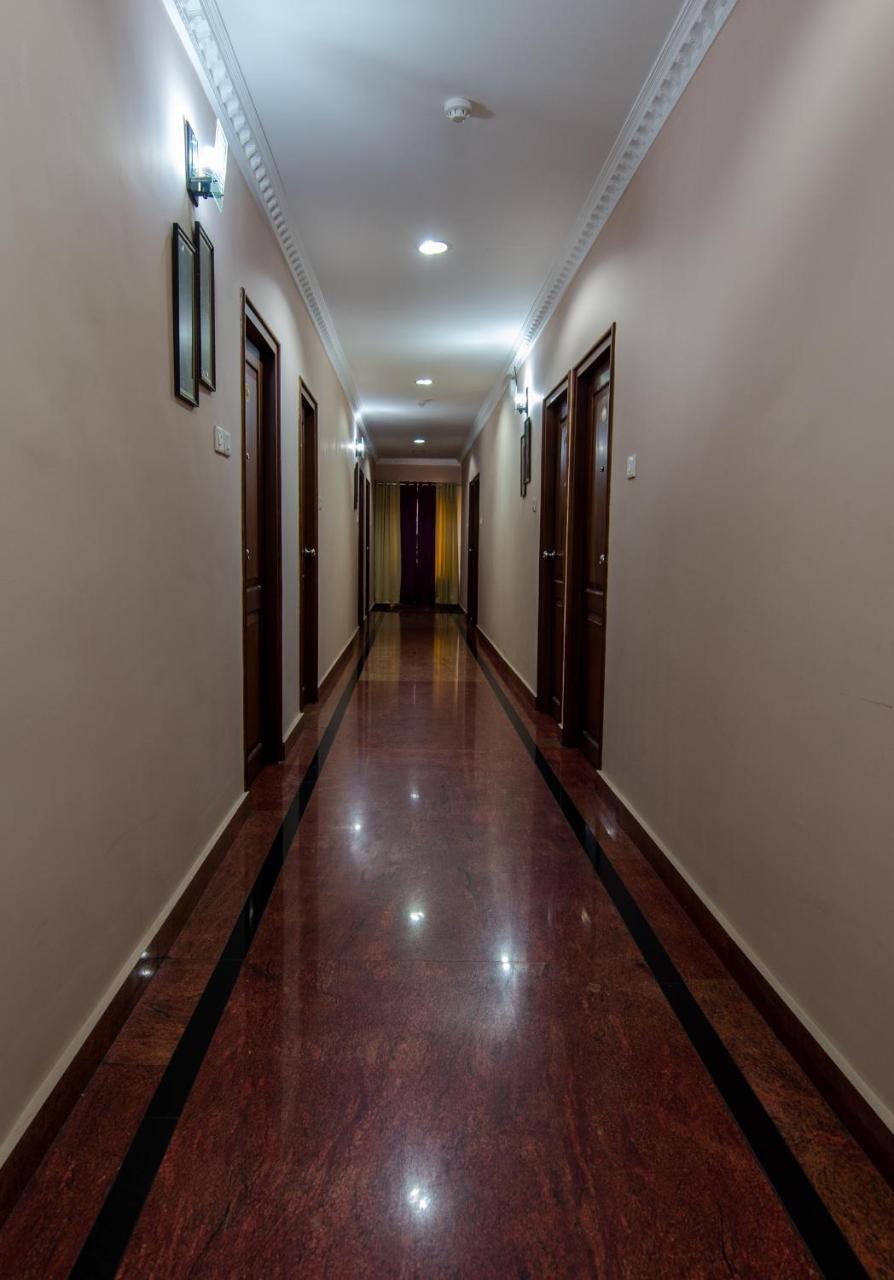 Kallada Hotels And Resorts Thrissur Exterior foto